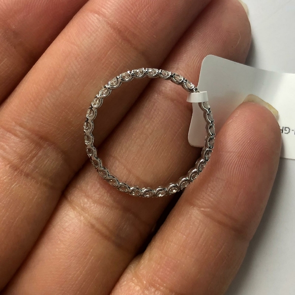Diamond Eternity Band - Picture 3 of 4